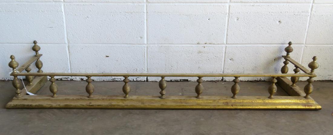 Large brass fireplace fender, very good condition, late: Large brass fireplace fender, very good condition, late 19th century. 50 1/2"L x 14 1/2"D x 9"H.