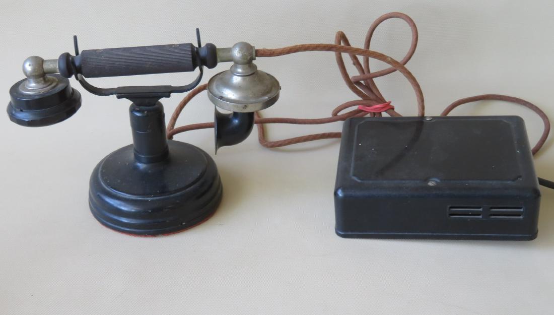 Vintage Kellogg telephone connected to a Western: Vintage Kellogg telephone connected to a Western Electric box. Very good condition. Early 20th century.