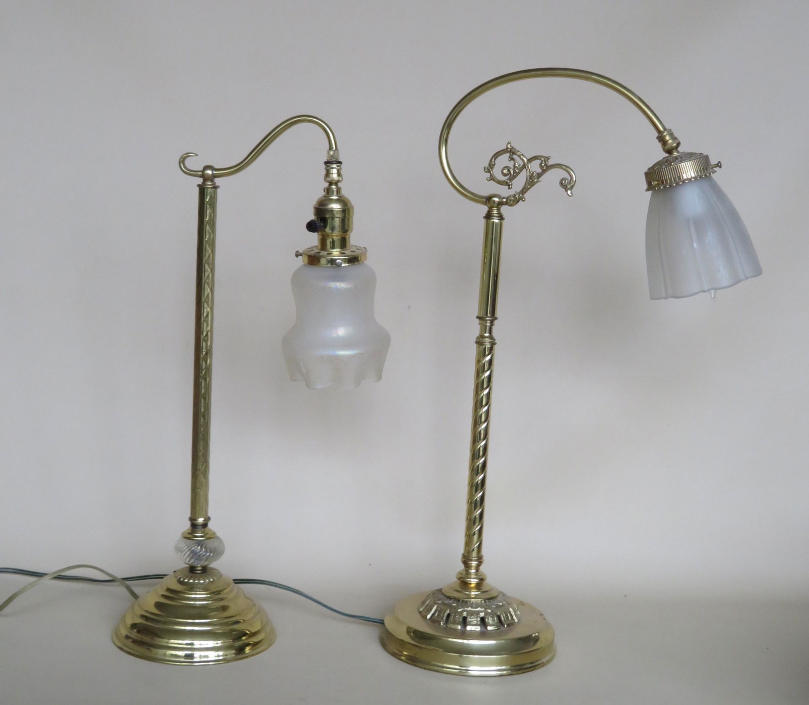 Two newer brass table lamps, late 20th century, very (1 of 3)