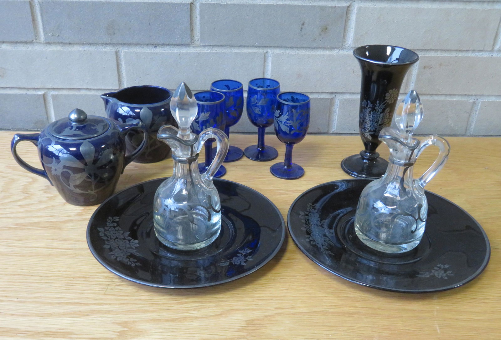 Grouping of glassware including: Two silver overlay (1 of 5)