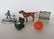 Grouping of small decorative objects. - 2