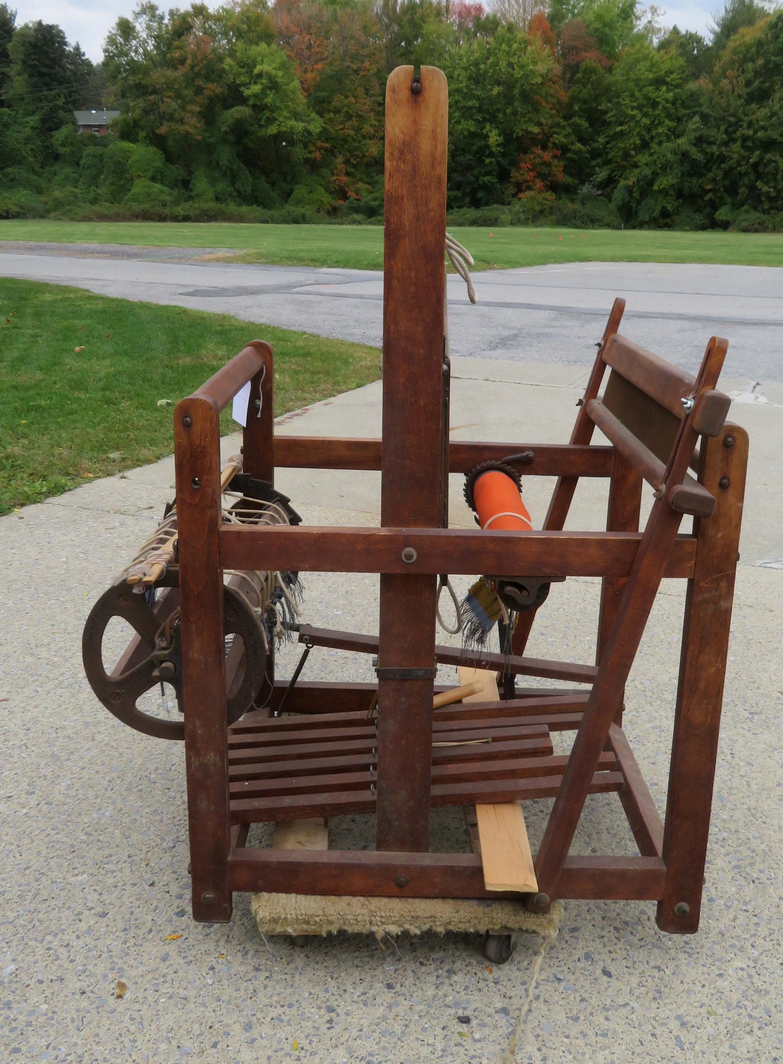 A professional wooden weaving machine, probably early: A professional wooden weaving machine, very good working condition. 51"W x 43"D x 54"H. Sticker attached marked "The Pendleton Shop / Handweaving Studio / Sedona Arizona".