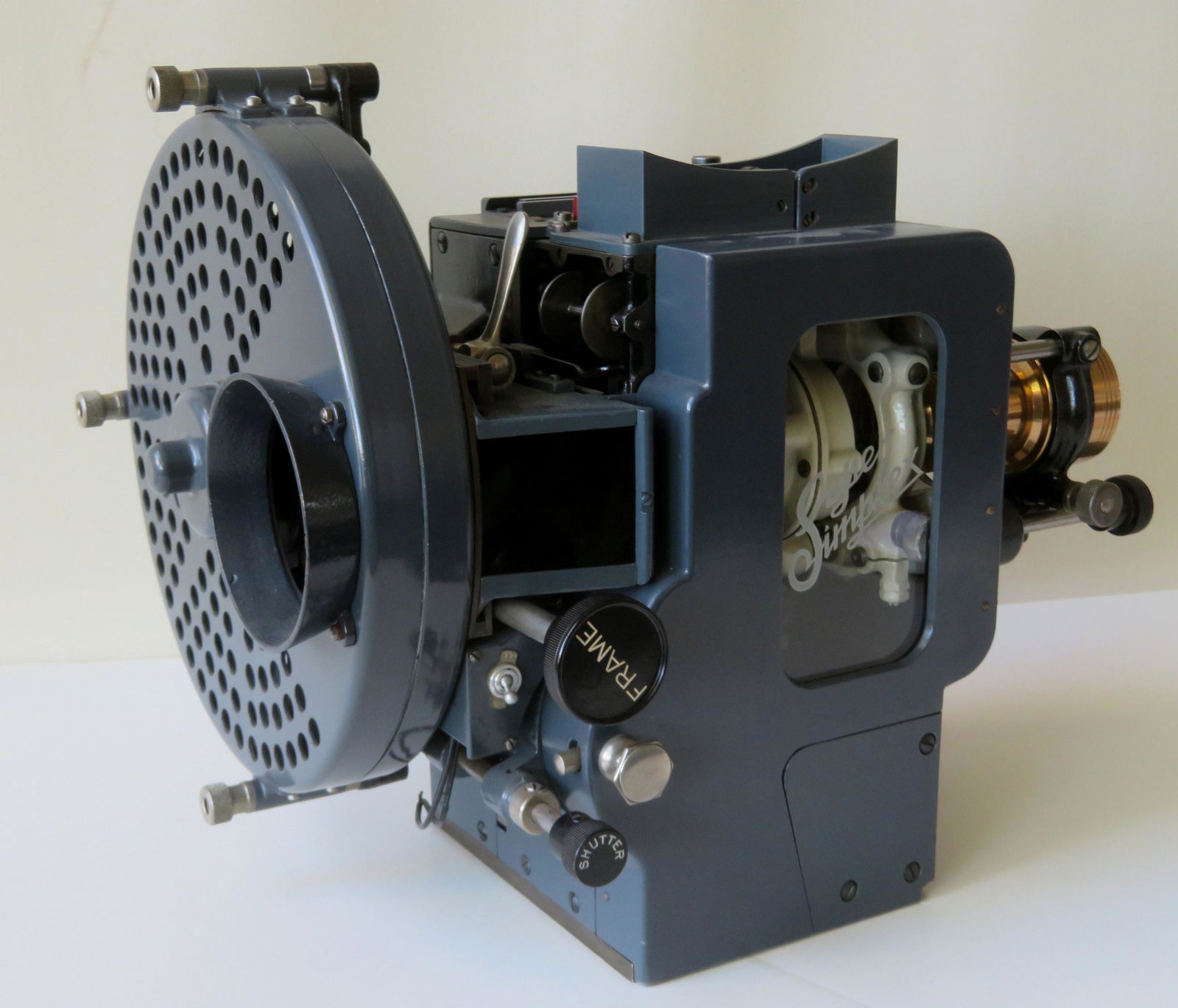 Super Simplex 35 MM projector head, appears to be: Super Simplex 35 MM projector head, appears to be complete and in very good condition. While this projector appears to be in very good condition, it has not been tested and is sold as is with no warra