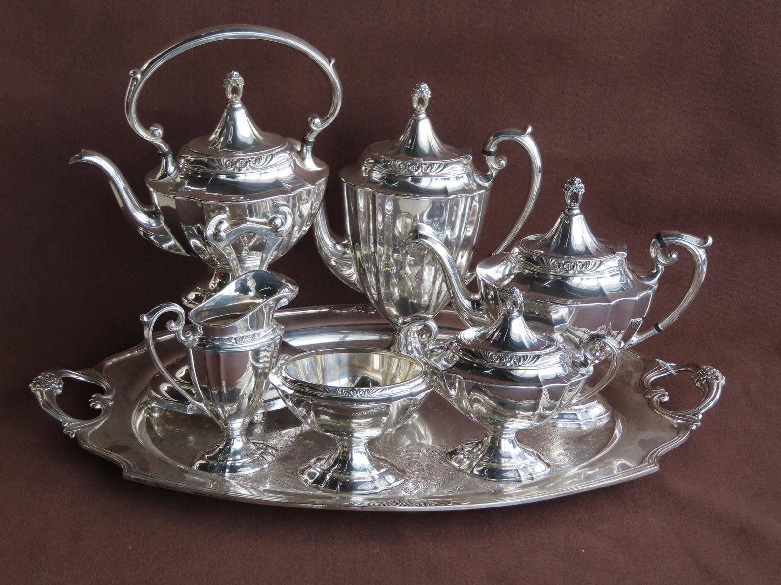 High quality silver plate tea and coffee service, 7: High quality silver plate tea and coffee service, 7 pieces, in the "Eternally Yours" pattern by Rogers Bros. - mid to late 20th century in excellent condition. The tray measures 25 1/2" x 15 5/8". The