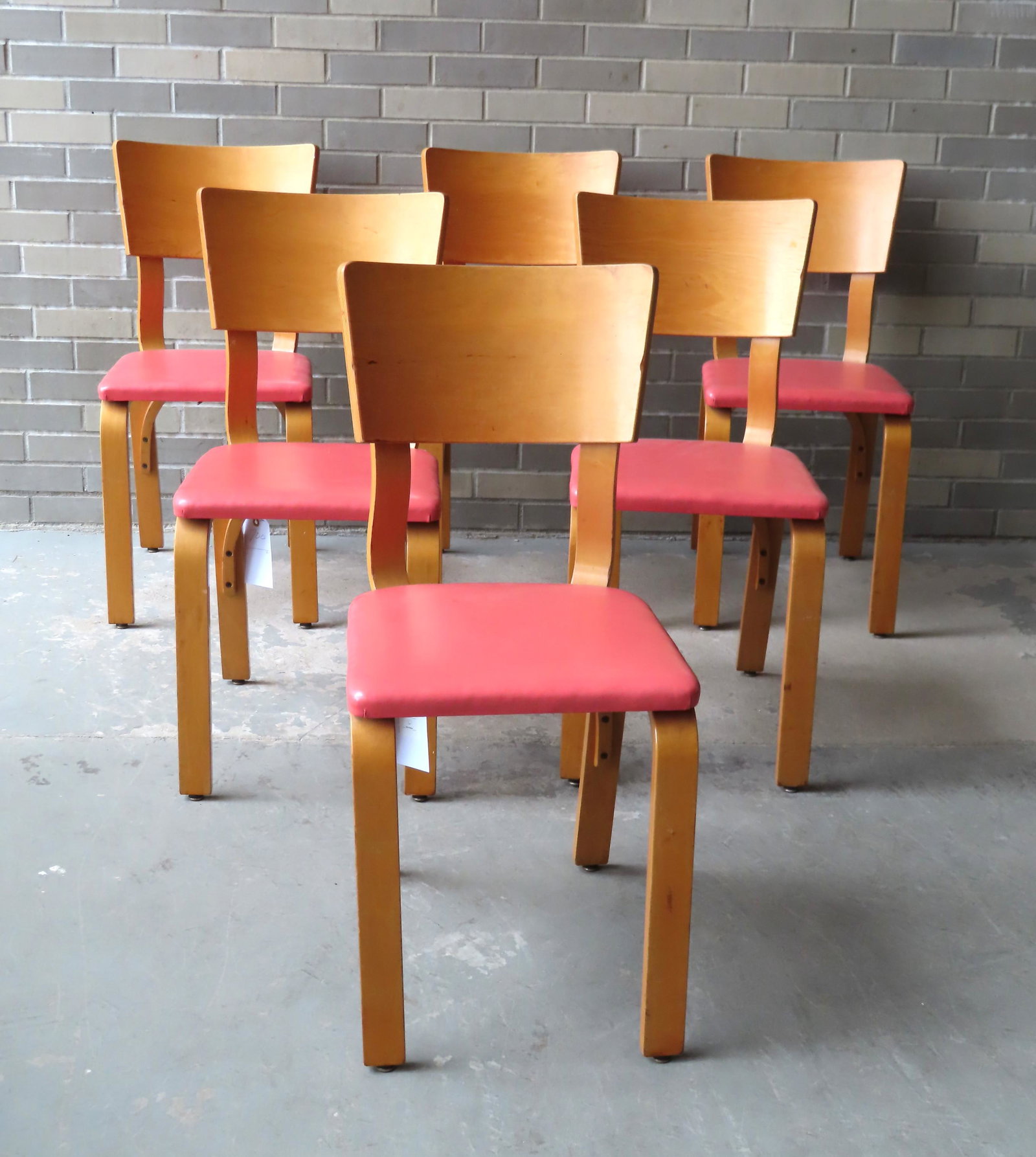 A set of 6 Thonet bentwood mid-century modern maple: A set of 6 Thonet bentwood mid-century modern maple dining chairs constructed of laminated maple and signed on base "Thonet One Park Ave. New York" - also with stamp marked "Commonwealth of Pennsylvan