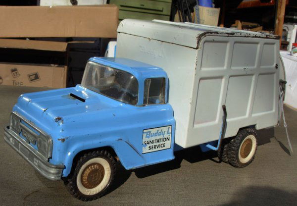 Buddy-L Sanitation Service truck 1967 Ford, #5469 ve: Buddy-L Sanitation Service truck 1967 Ford, #5469 very good cond.