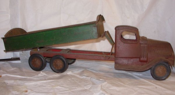 Turner Mack Dump Truck, dual axel 22" lg, rusty re: Turner Mack Dump Truck, dual axel 22" lg, rusty ready for restoration