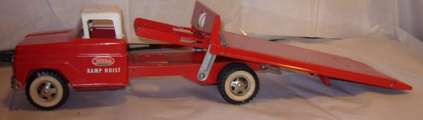 Tonka Ramp Hoist truck #640 red w/white roof 1963 m: Tonka Ramp Hoist truck #640 red w/white roof 1963 missing cable very good