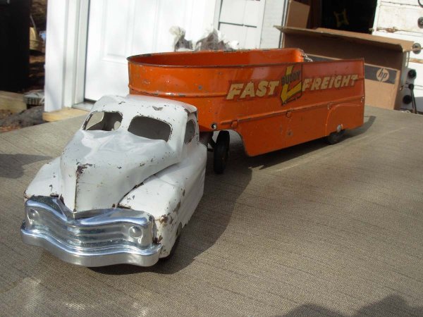 Buddy-L Fast Freight tractor trailer 20" lg very go: Buddy-L Fast Freight tractor trailer 20" lg very good cond