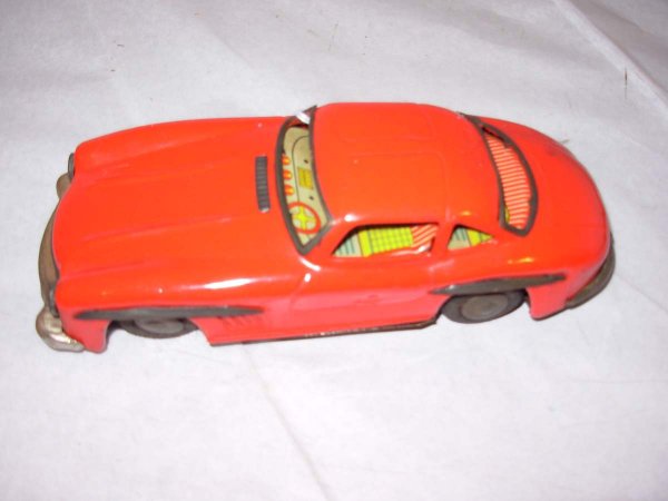 Japan tin friction, "T-N" red Mercedes Benz 300SL : Japan tin friction, "T-N" red Mercedes Benz 300SL Gull Wing 8 1/2" very good cond