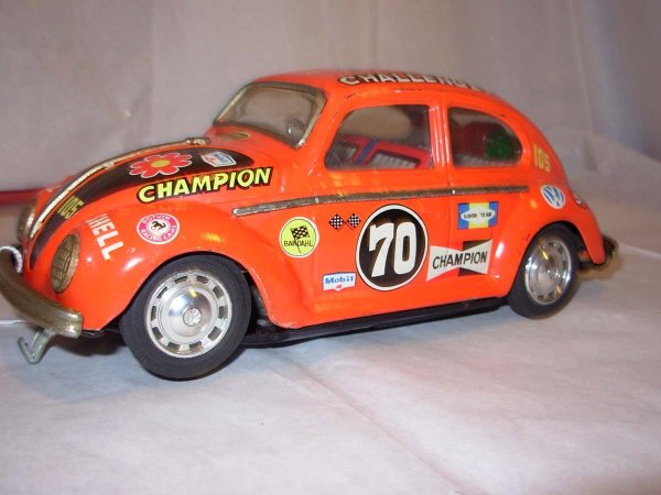 V W Challenger bat op, changes direction after con: V W Challenger bat op, changes direction after contacting obstacle blinking lights 10 1/4" excl cond