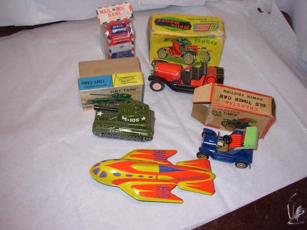 Tin lot; Cragston 5"boxed old car, 6" Rolls Royce : Tin lot; Cragston 5"boxed old car, 6" Rolls Royce boxed , 4 3/4' bat op 'Tiny Tank" boxed, Atomic toy SR306 rocket USA & mib tin mail box