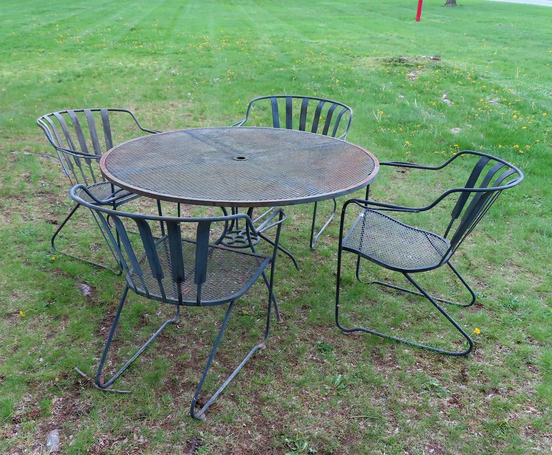 Mid century wrought iron patio furniture deals