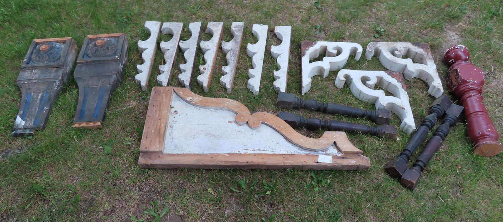 A large grouping of architectural wooden elements (1 of 9)