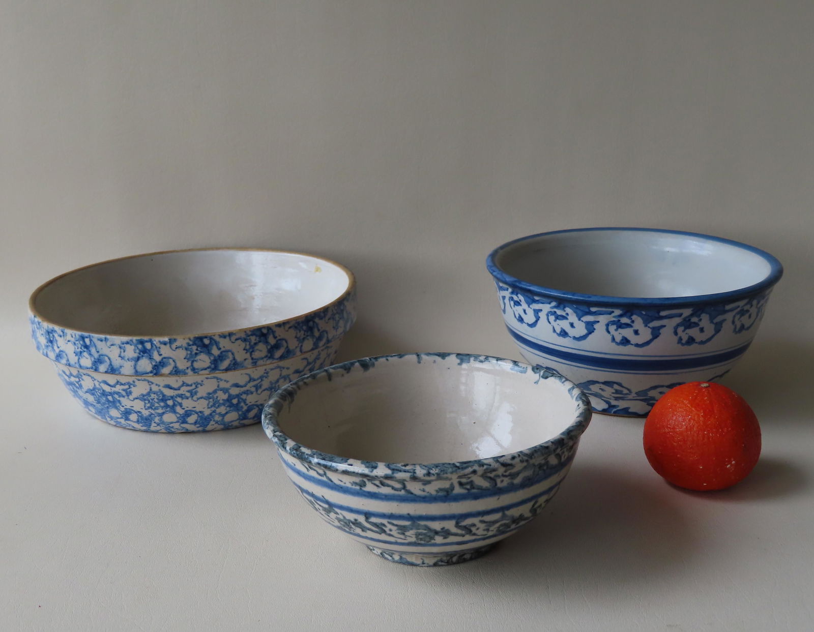 Grouping of 3 blue and white spongeware mixing bowls, (1 of 14)