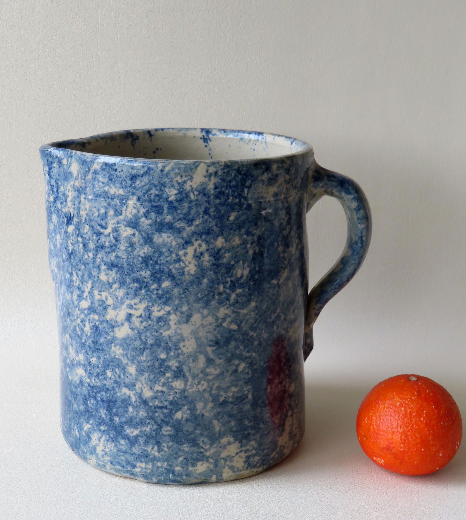 A large blue and white spongeware pitcher, 19th (1 of 4)