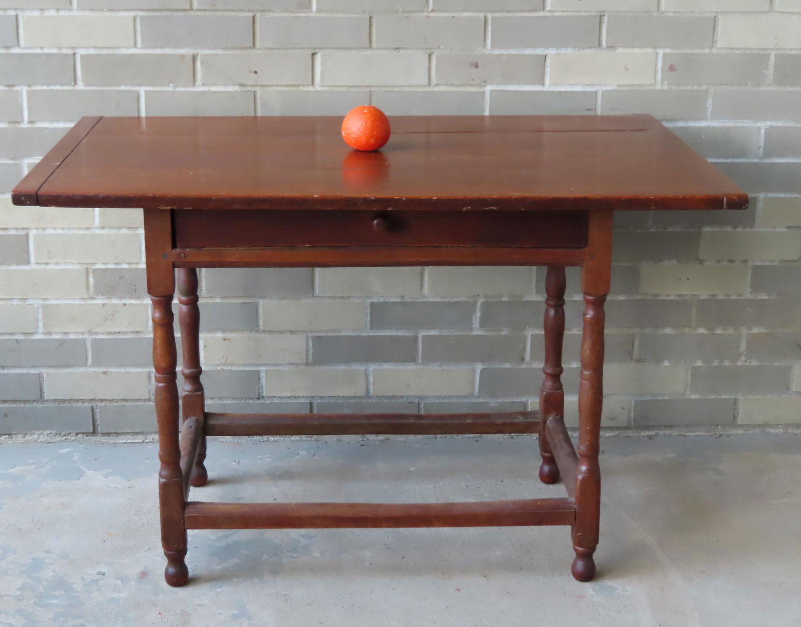 A tavern table having turned legs, mortise and tenon (1 of 8)