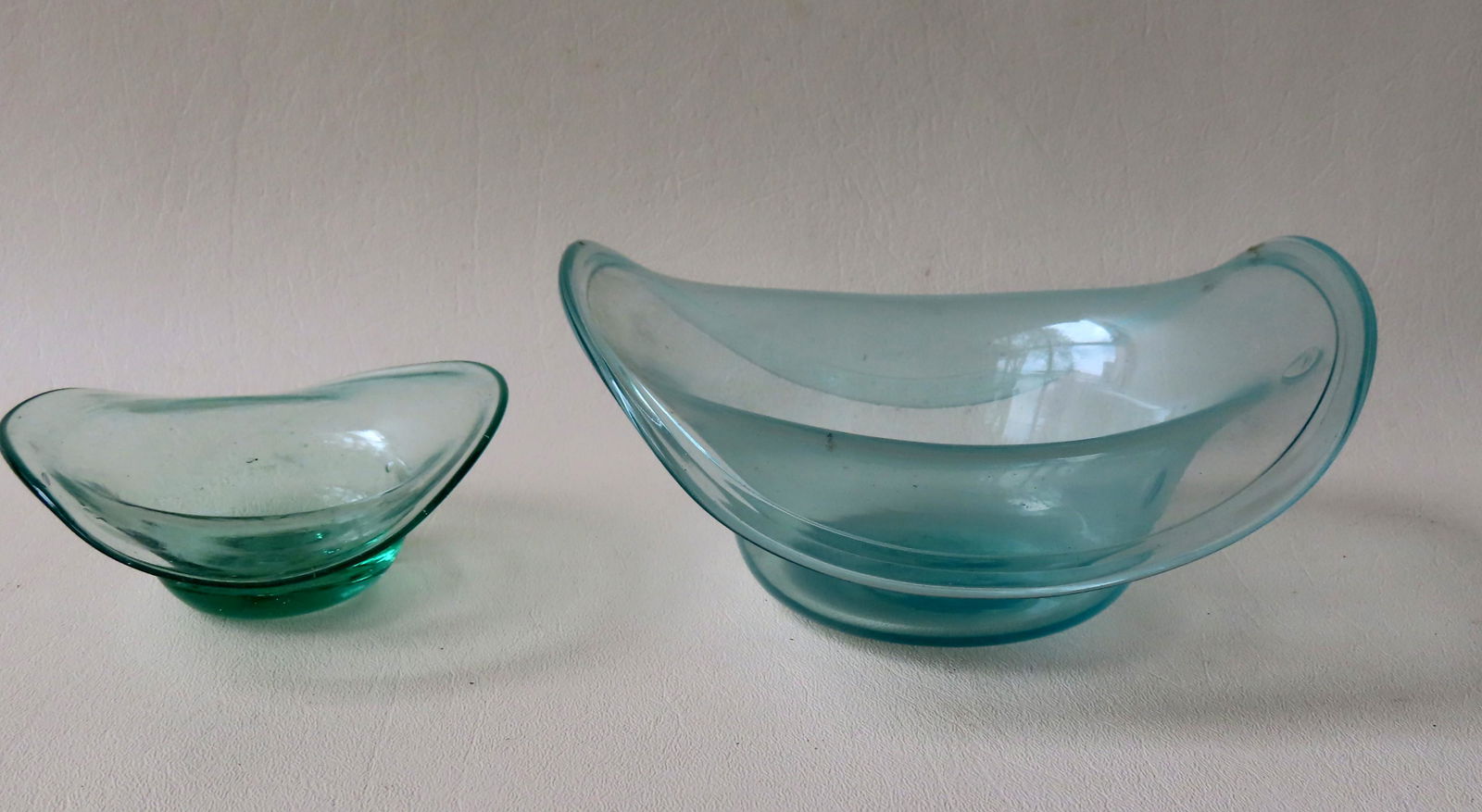 Two hat whimsies, both with scarred pontils and in very (1 of 8)