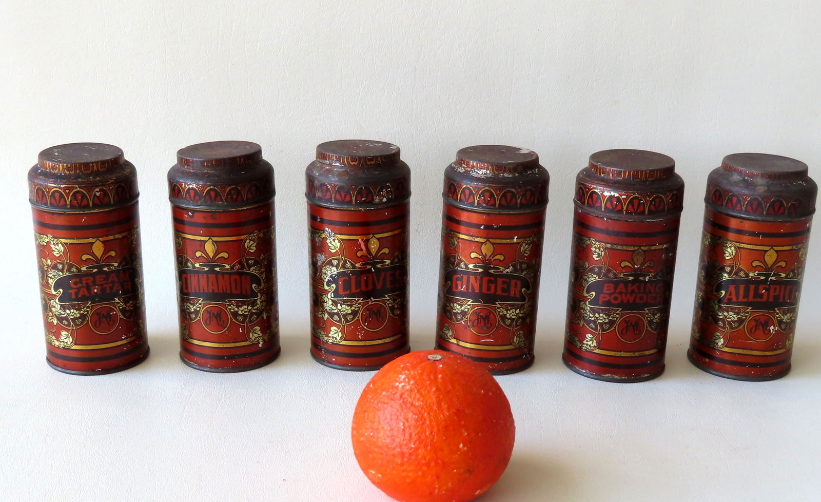 Set of 6 lithographed spice tins. Each with minor use (1 of 7)