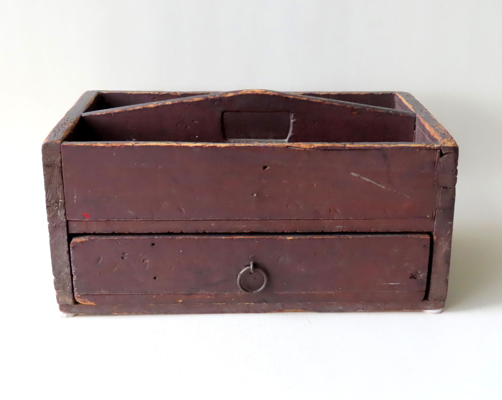 A primitive tradesman carrier in original paint. (1 of 4)