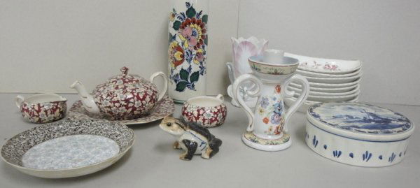 Grouping of 30 pieces of good china including Delf: Grouping of 30 pieces of good china including Delft polychrome bottle, Delft covered candy dish, 4 piece Nippon dresser set, Limoge 3 piece gold tea set, etc.