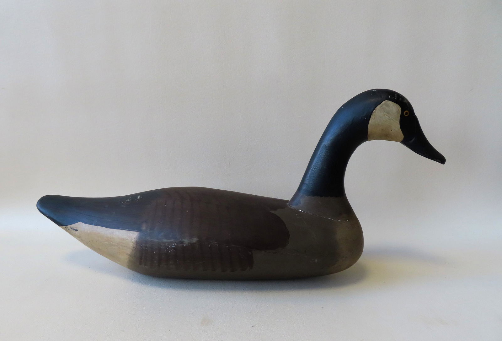A goose decoy in the manner of Madison Mitchell, Havre (1 of 6)