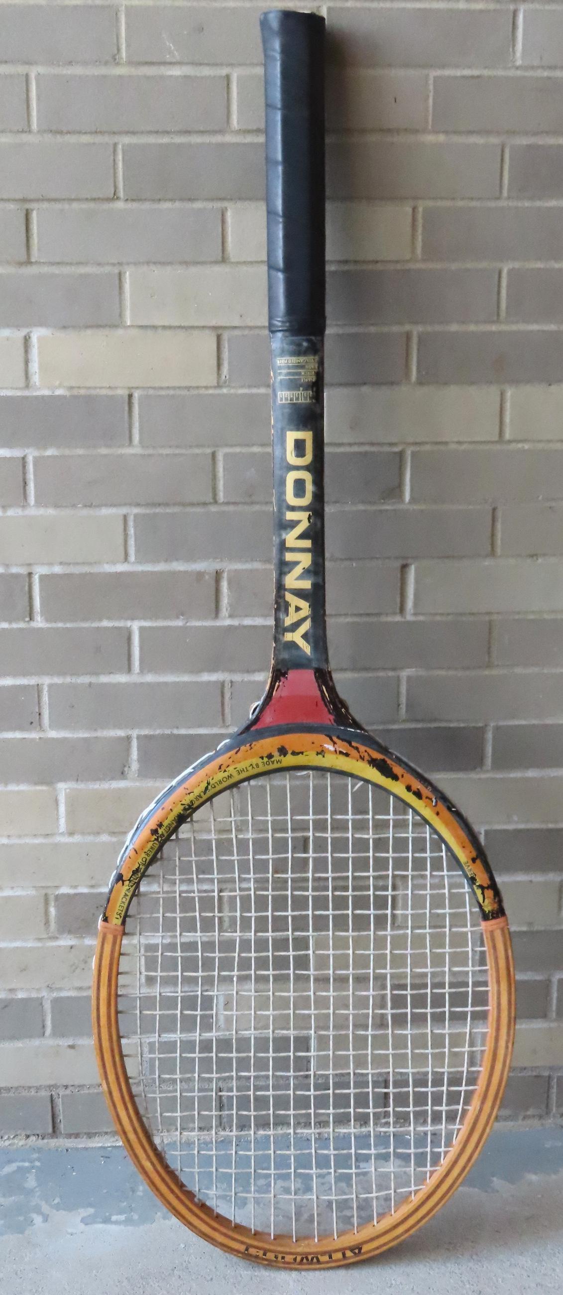 A large store display tennis racket signed DONNAY - (1 of 7)