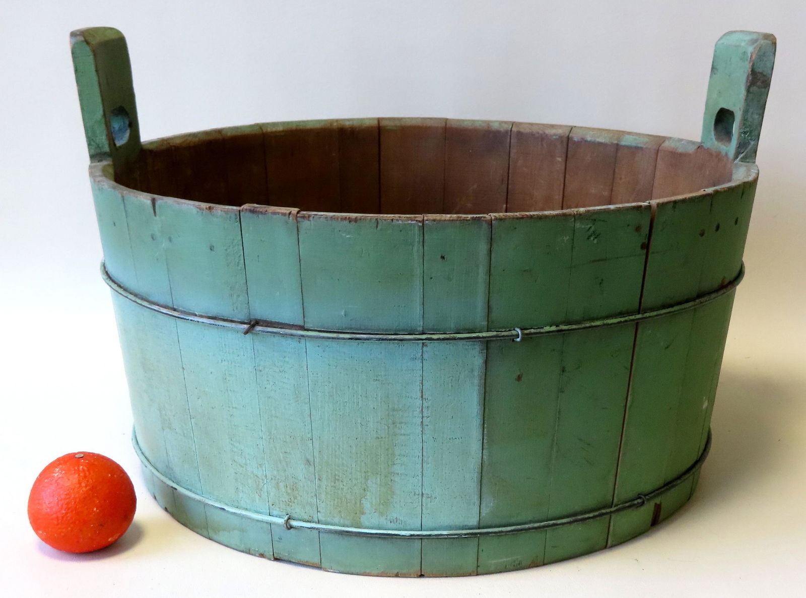 A staved wooden wash tub with wire hoops in original (1 of 7)