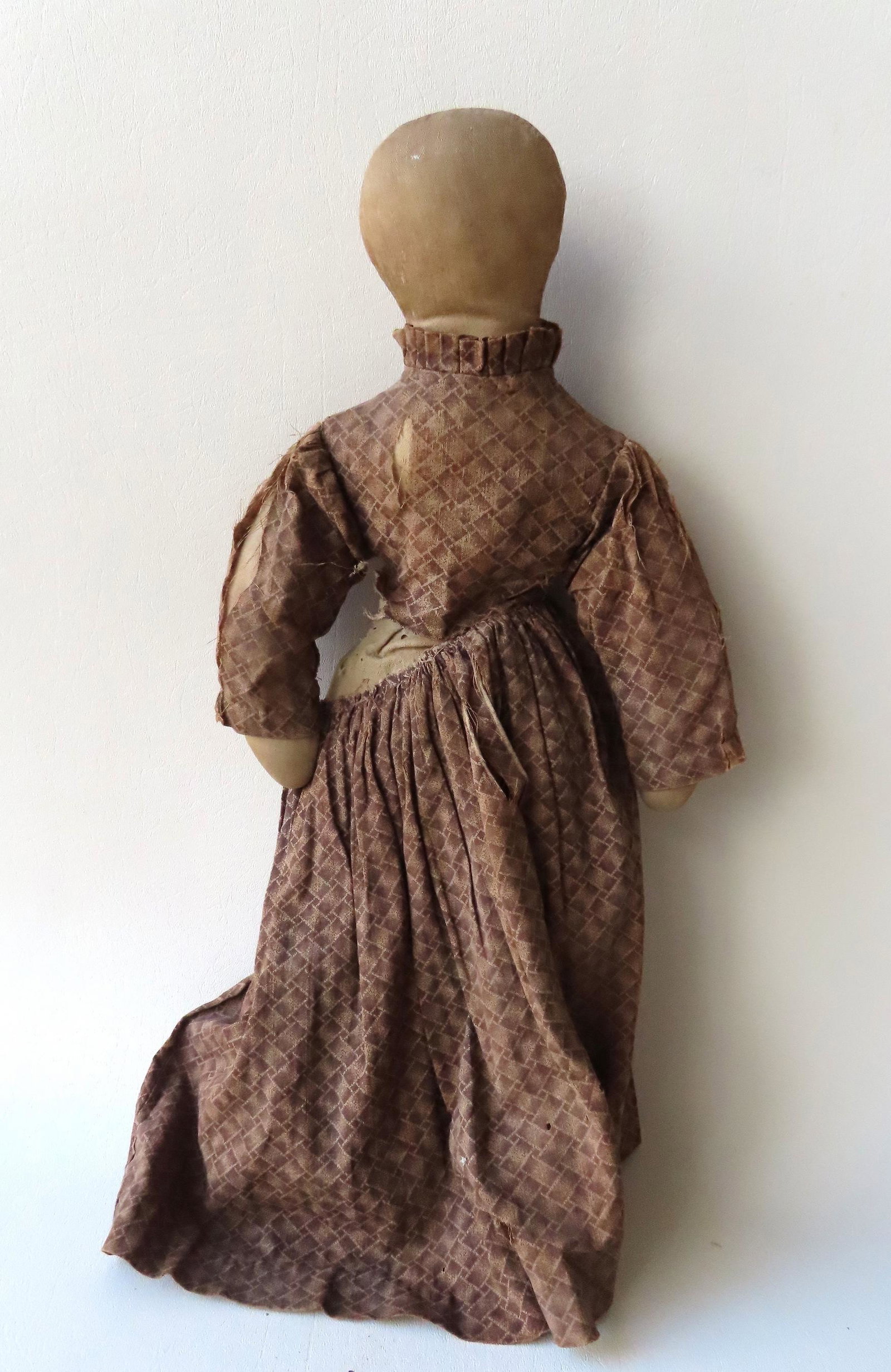 Primitive home made cloth doll in original hand sewn (1 of 8)