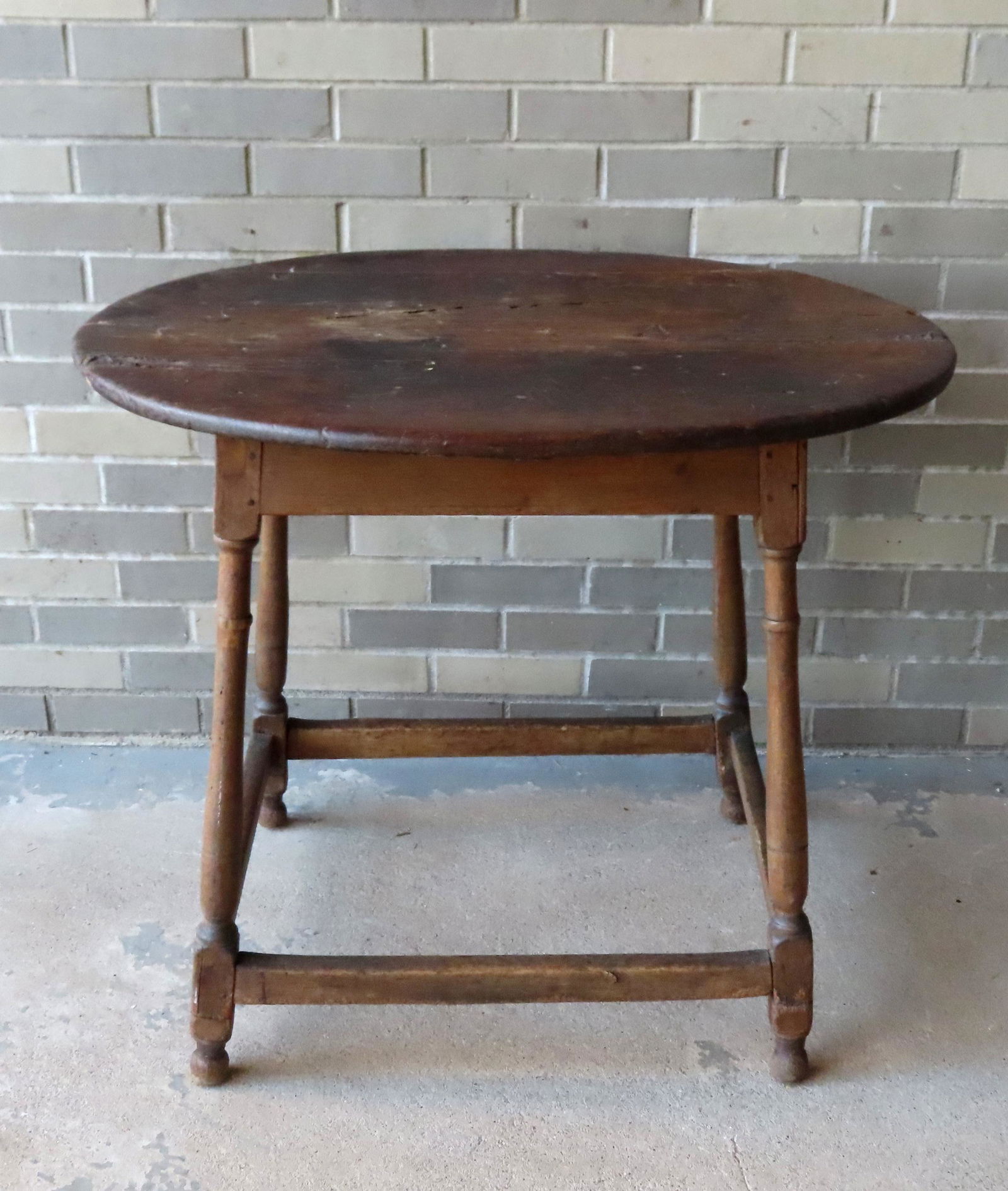 Primitive 18th century tavern table with 1 board top (1 of 13)