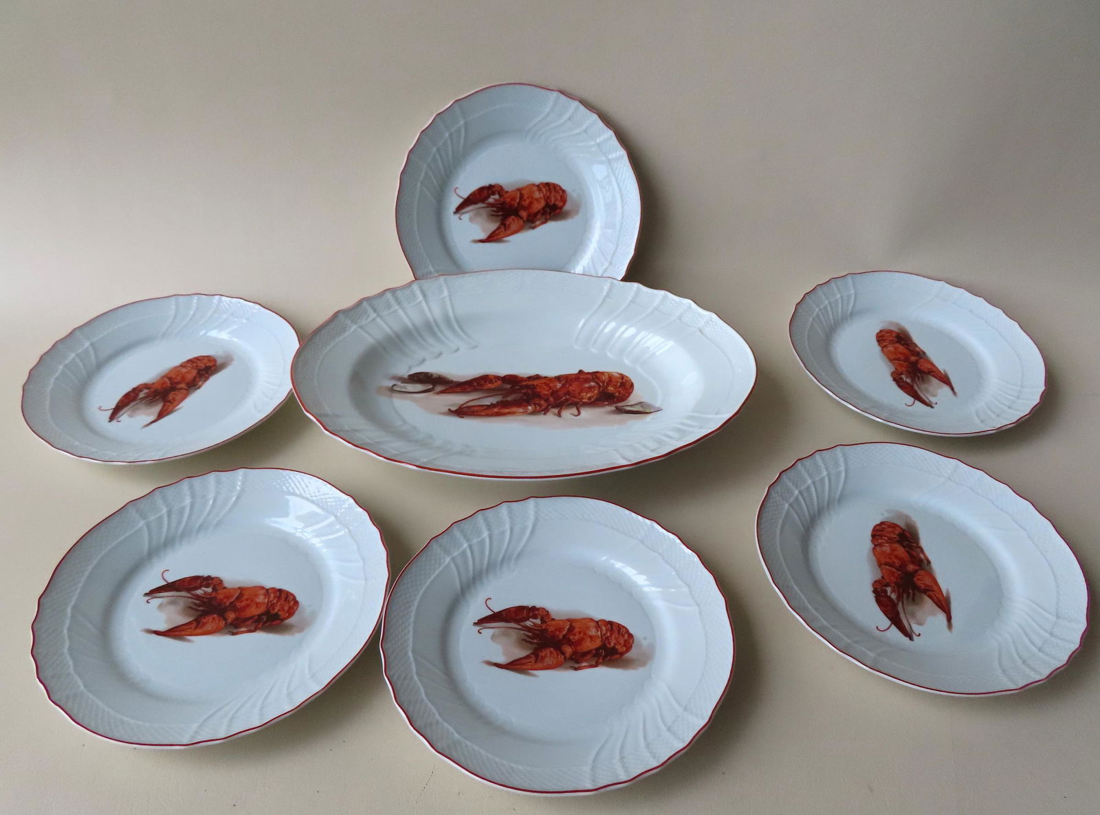 A Richard Ginori lobster set consisting of 6 dinner (1 of 8)