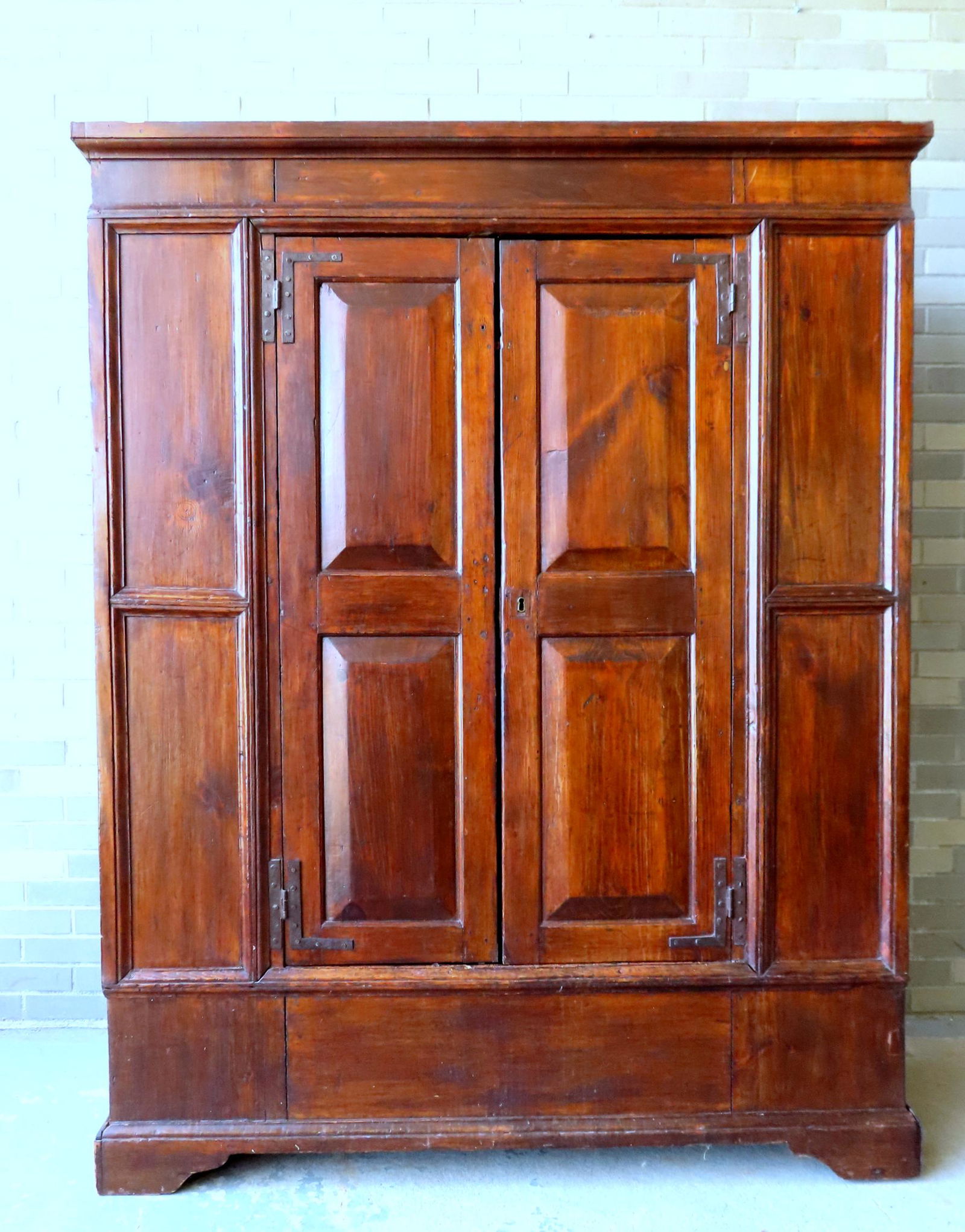 A Hudson Valley refinished and restored 2 door cupboard w/2 raised double panel doors. (1 of 20)