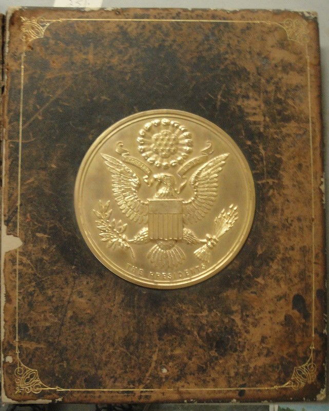 Large book entitled The White House Gallery of Off: Large book entitled The White House Gallery of Official Portraits of the Presidents, copyright 1901, Limited Edition (this being a registered and numbered copy 2010, alloted to John Duff on March 2, 1