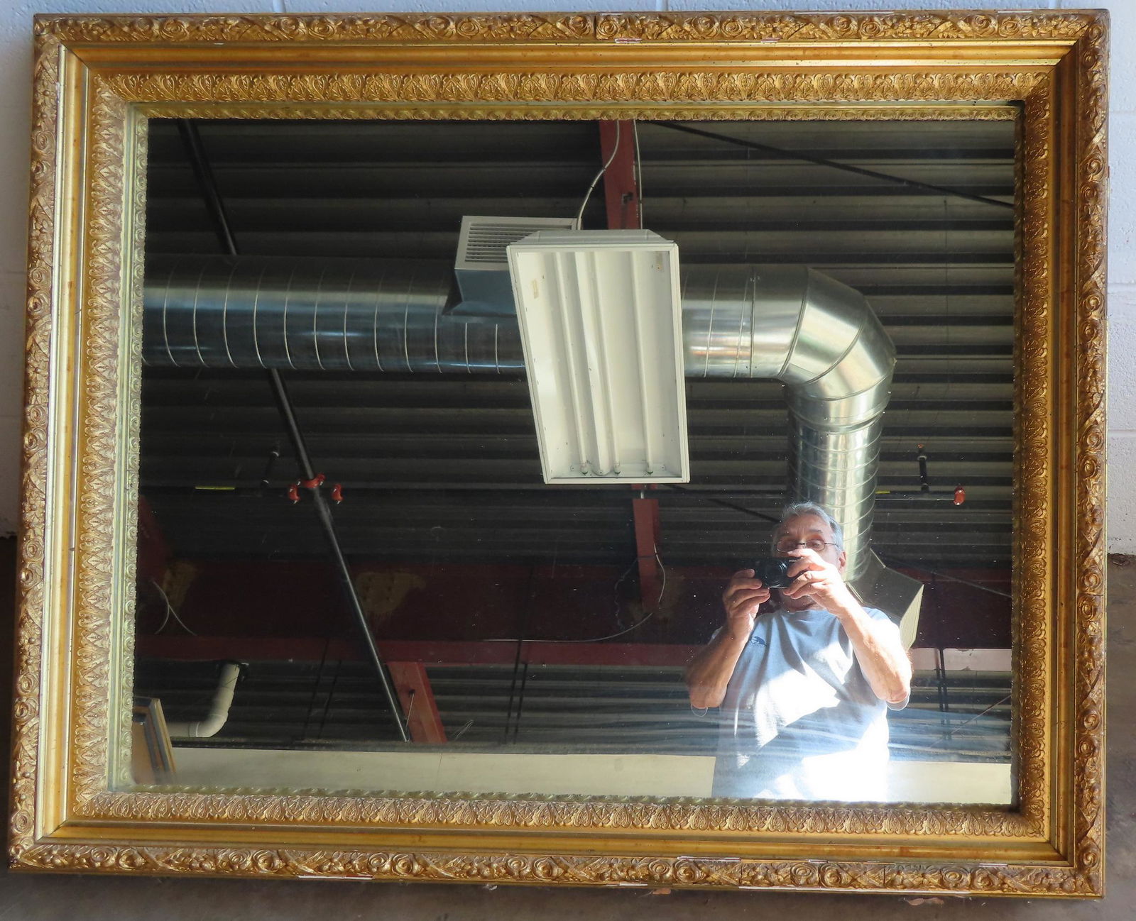 A gilt gesso early 19th century wall mirror - minor wear along edge, else good condition. Measures (1 of 8)