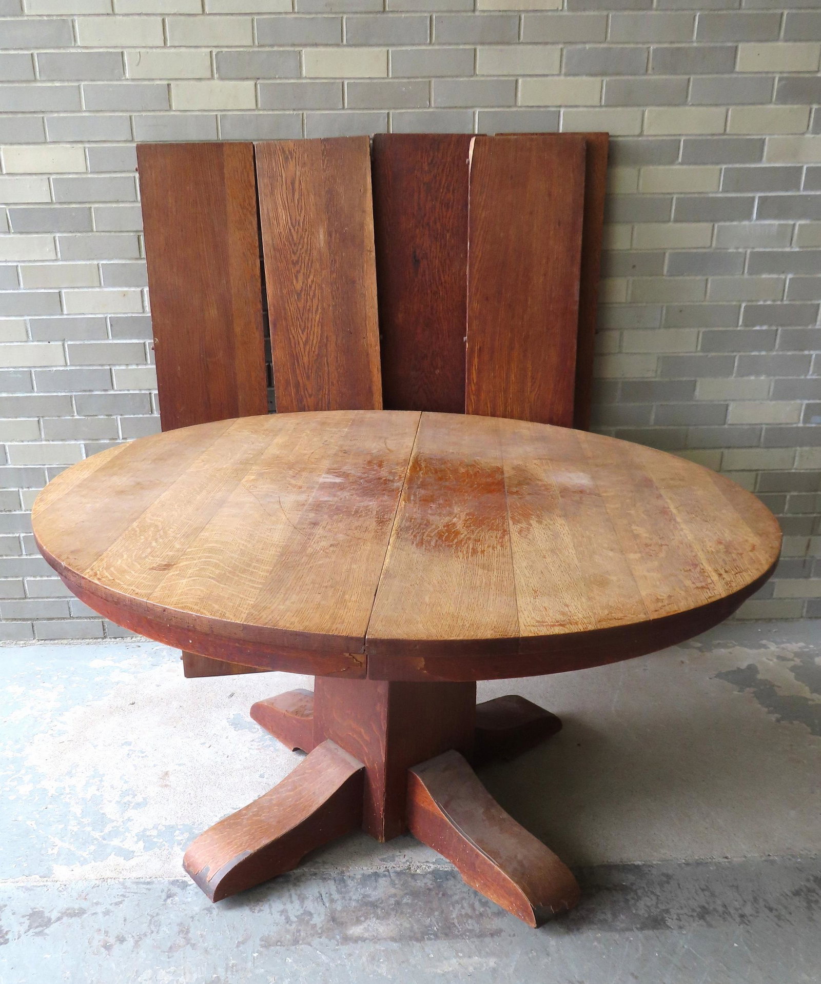 Gustav Stickley round mission oak pedestal base table with 5 matching leaves - signed Gustav (1 of 11)
