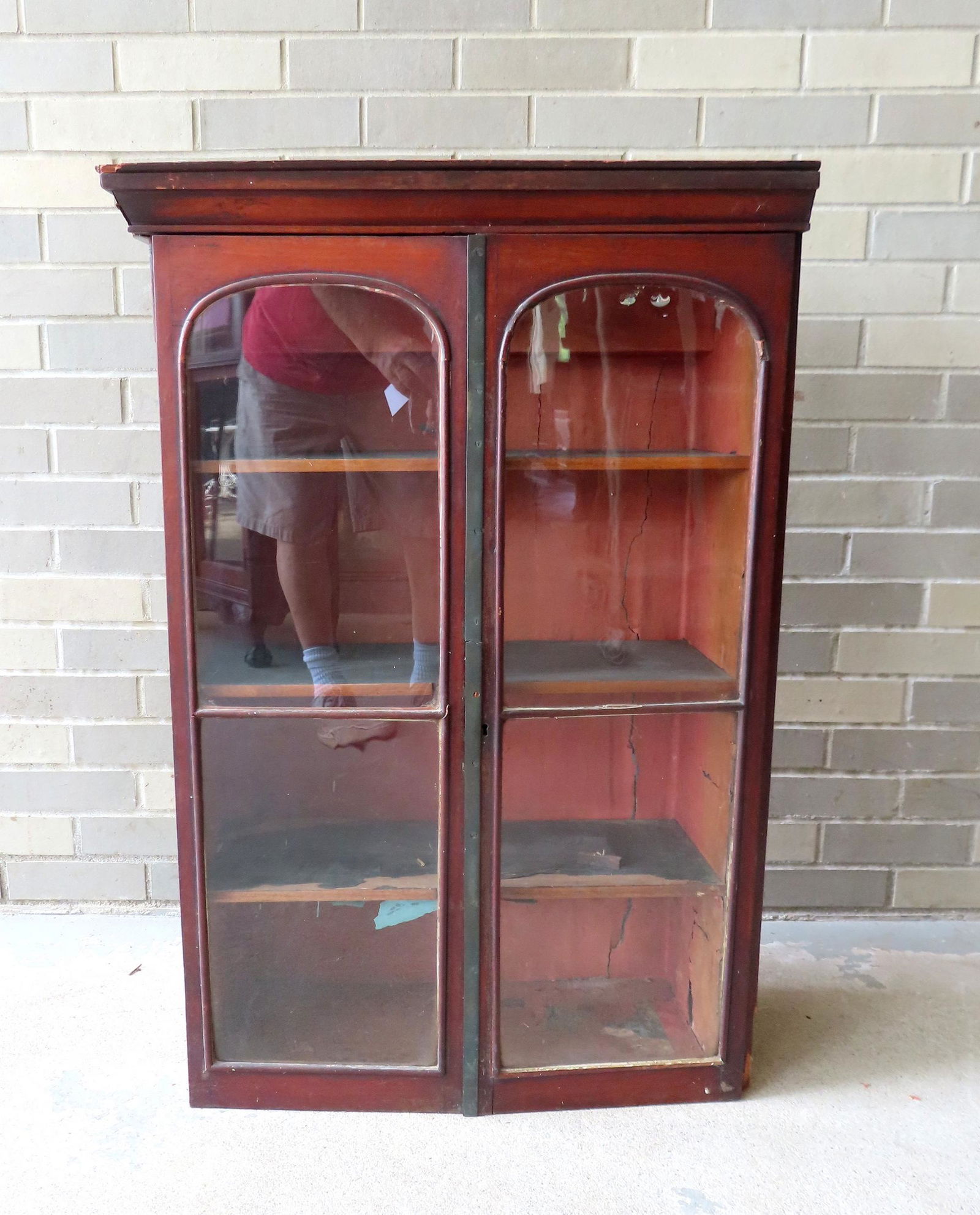 An early mahogany 2 door cupboard top with 2 gothic doors, mid 19th century. Some loose veneer and (1 of 5)