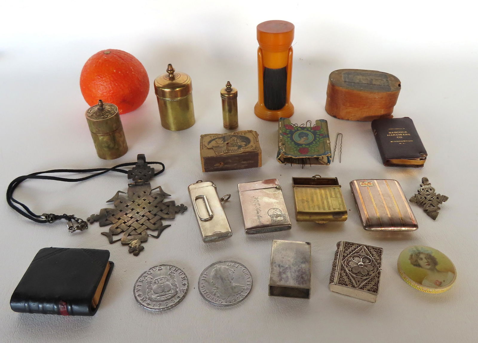 Grouping of lady's and gents' accessories including: A .900 silver match safe - 2 3/4"H x 1"W, a (1 of 11)