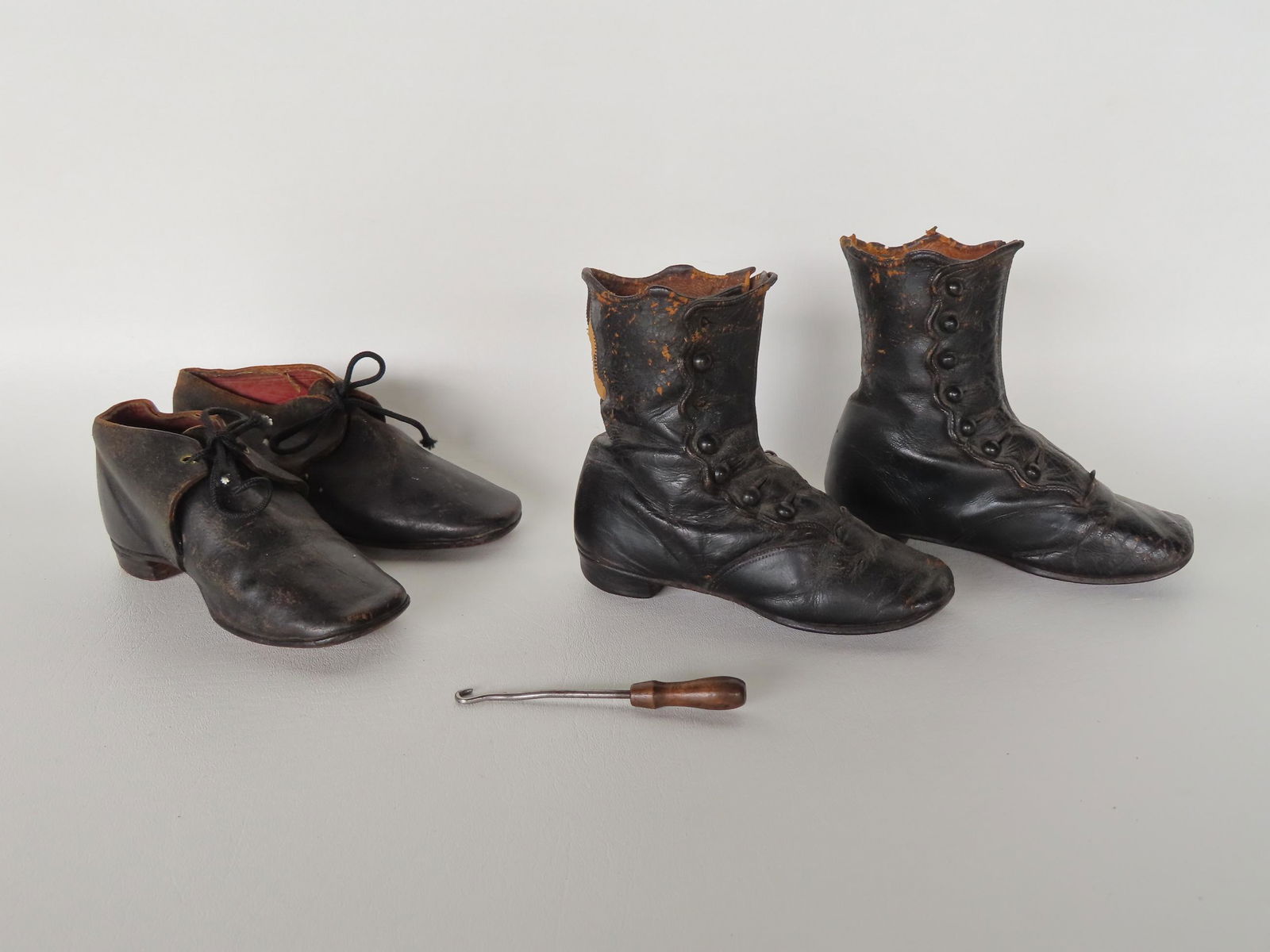 Two pair of child's shoes, late 19th century. Both pairs used, but in good condition. The high (1 of 5)