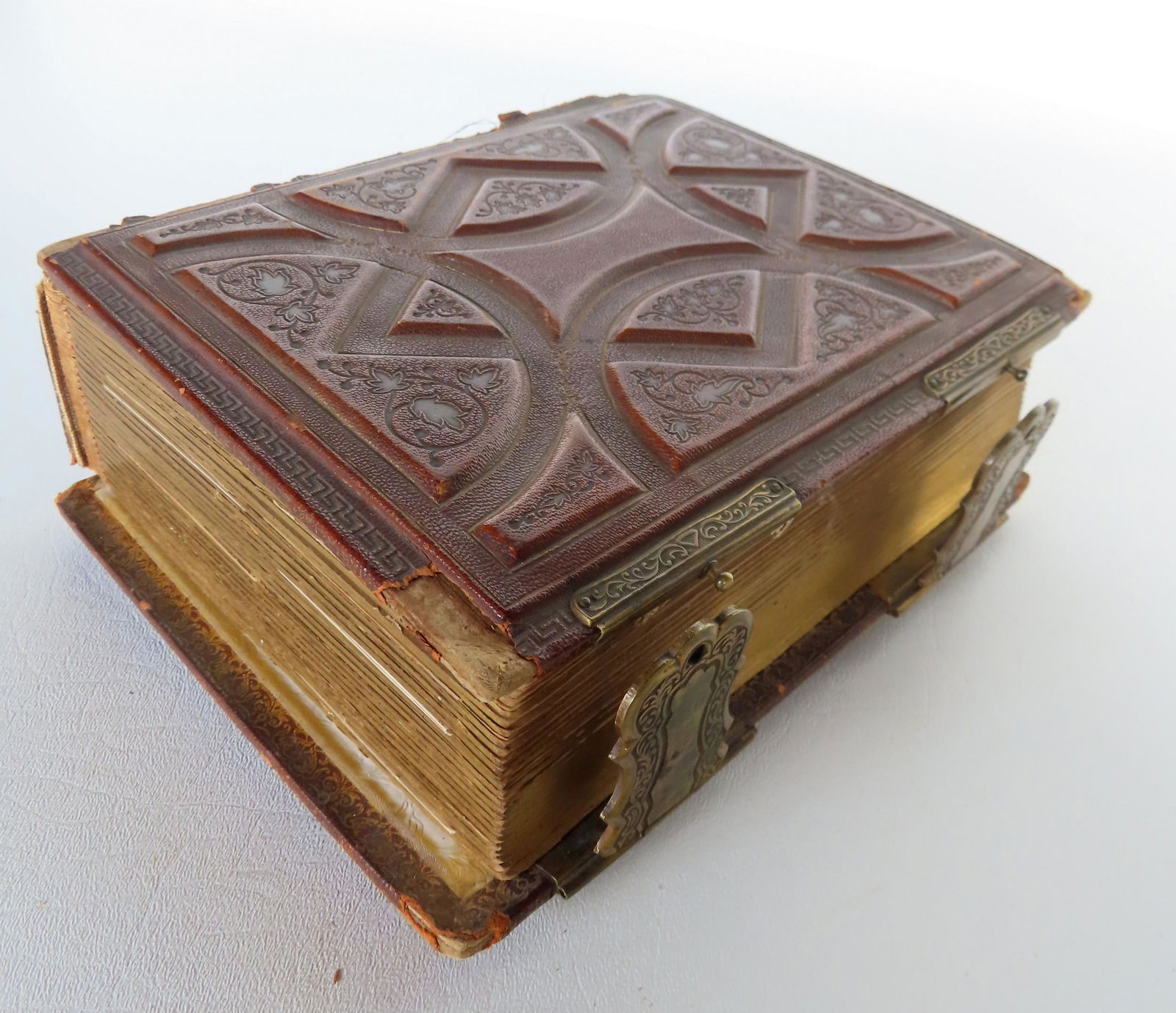 A photo album many images, most CDV's including 20 Civil War soldiers. (1 of 19)