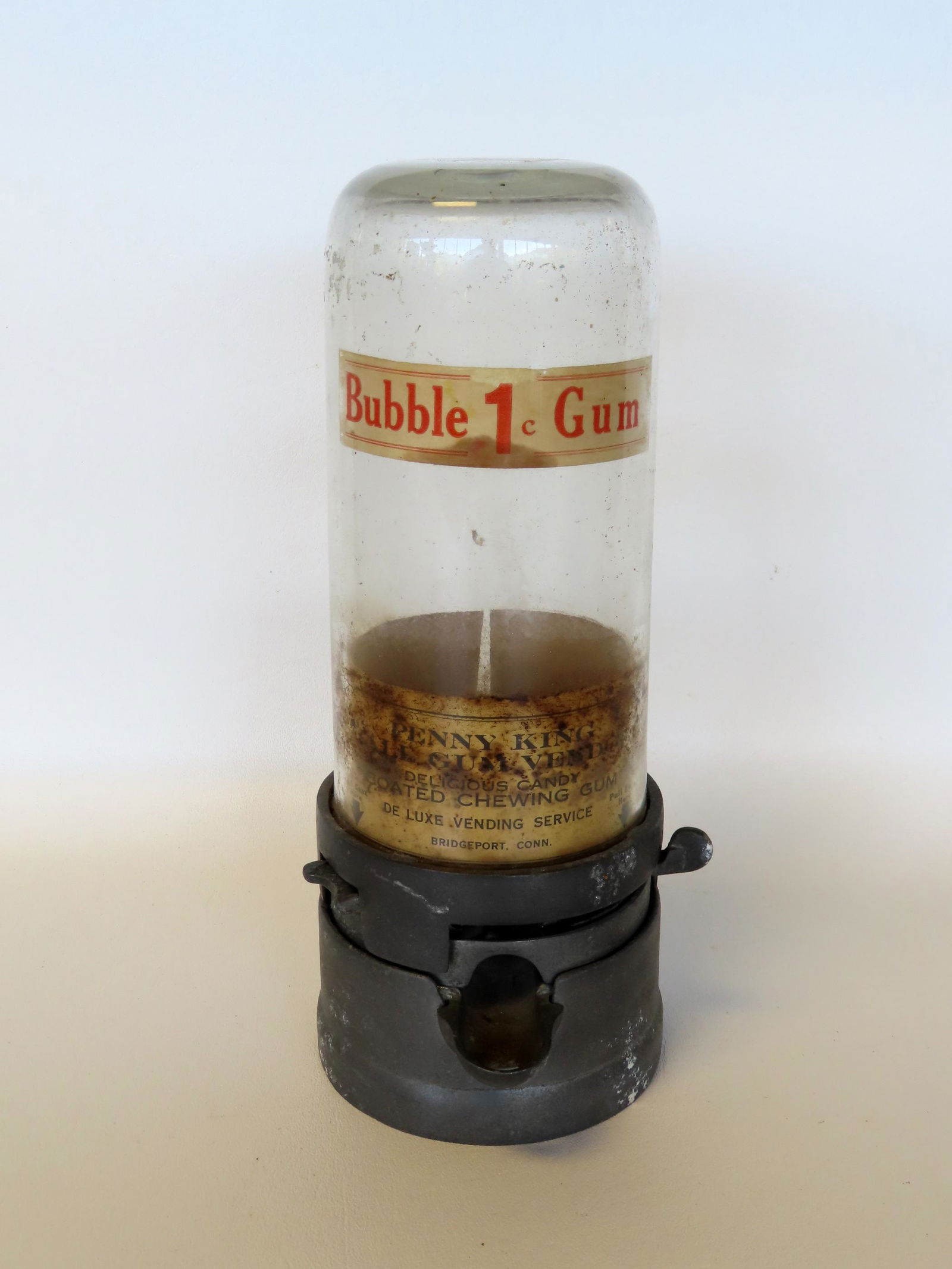 A Penny King 1 cent bubble gum vending machine with original paper labels, from Bridgeport Conn. (1 of 3)