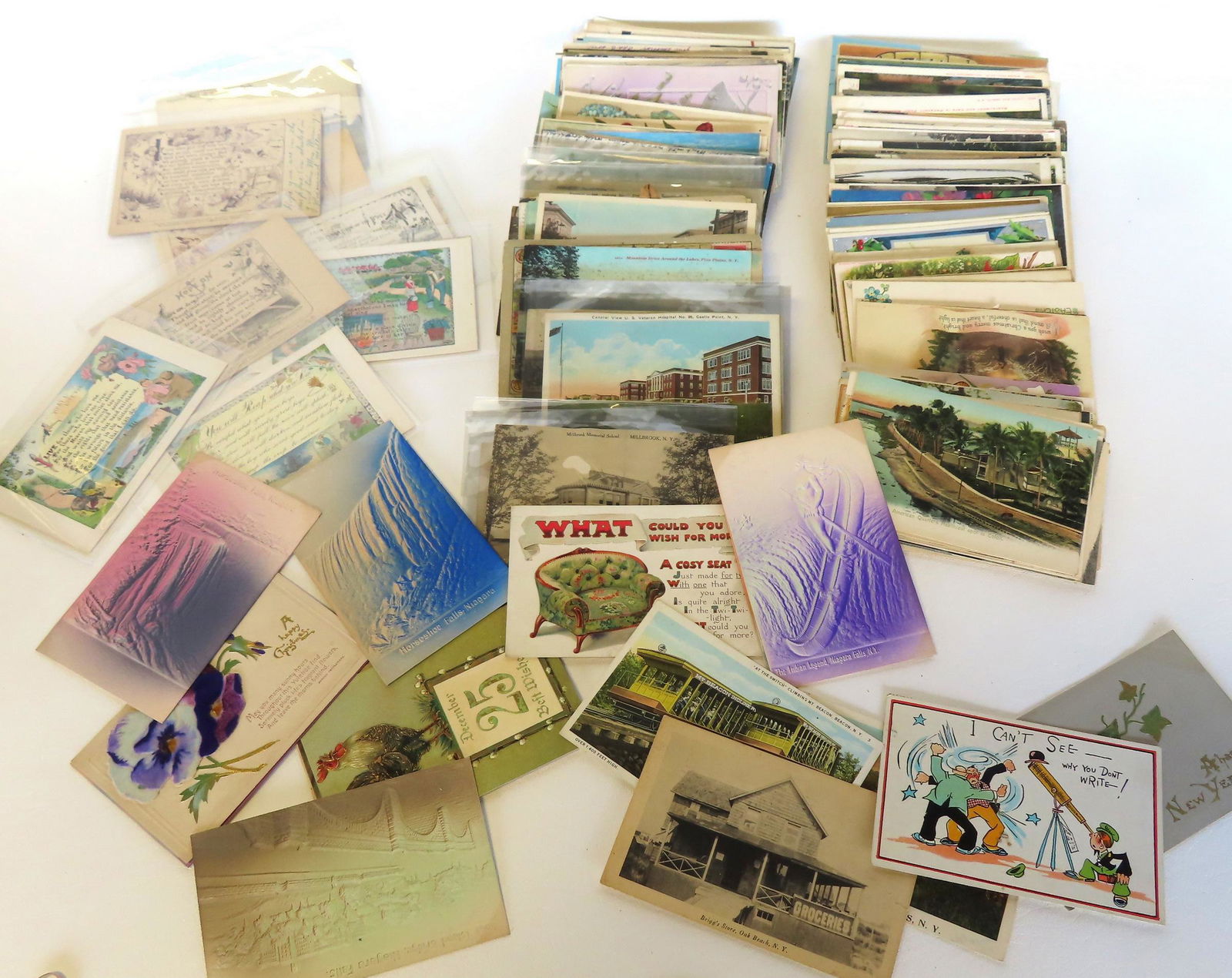 Grouping of approximately 300 post cards including holidays, Hudson Valley Towns, photo cards, New (1 of 8)