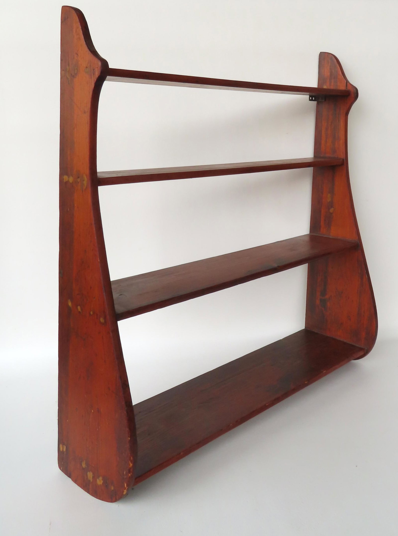 A whale's tail wall shelf, 19th century, good condition. Measures 27 1/4"W x 7 3/4"D x 29 1/4"H.: A whale's tail wall shelf, 19th century, good condition. Measures 27 1/4"W x 7 3/4"D x 29 1/4"H.