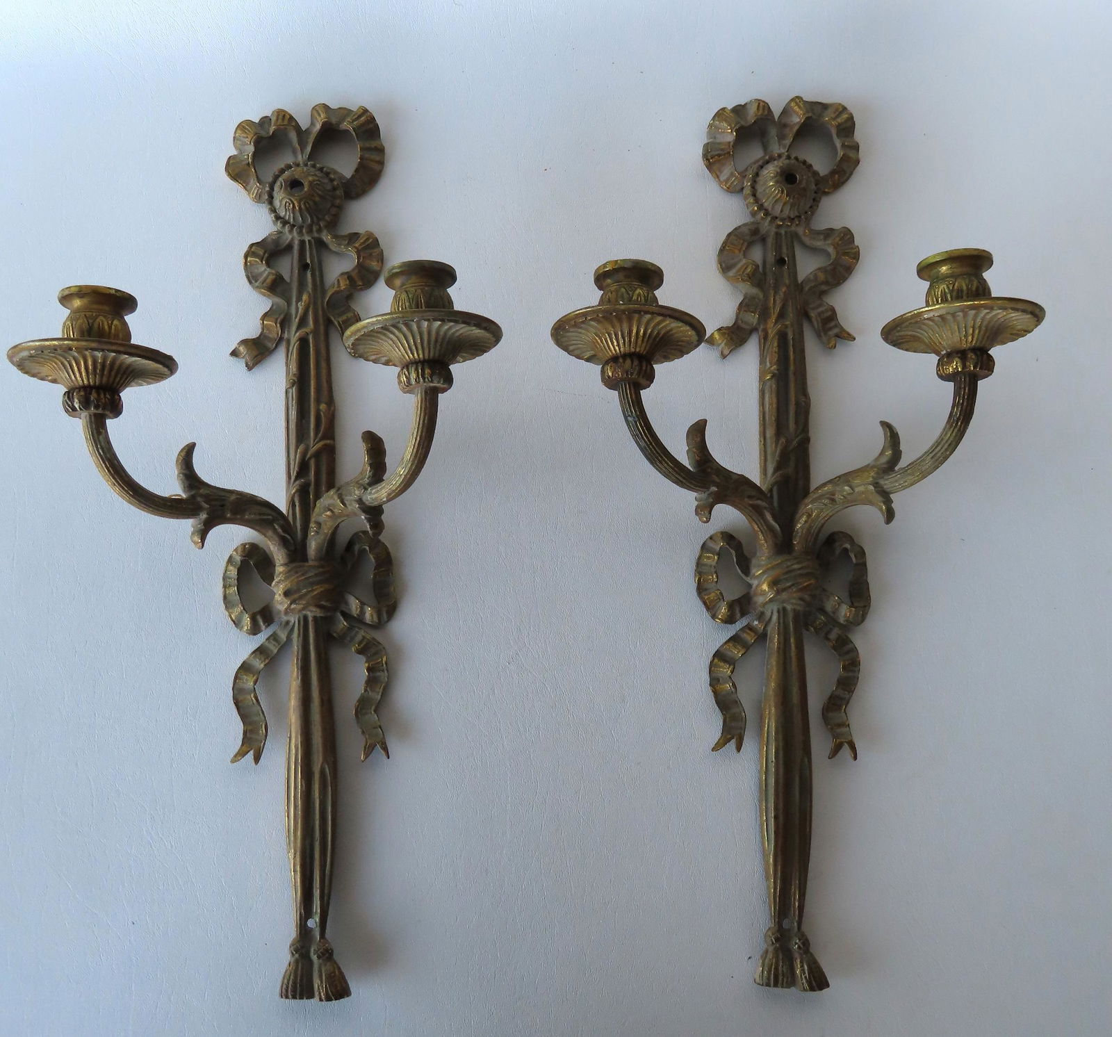 Two fancy brass wall sconces with 2 candle holders, both in very good condition (note - there are 3 (1 of 5)