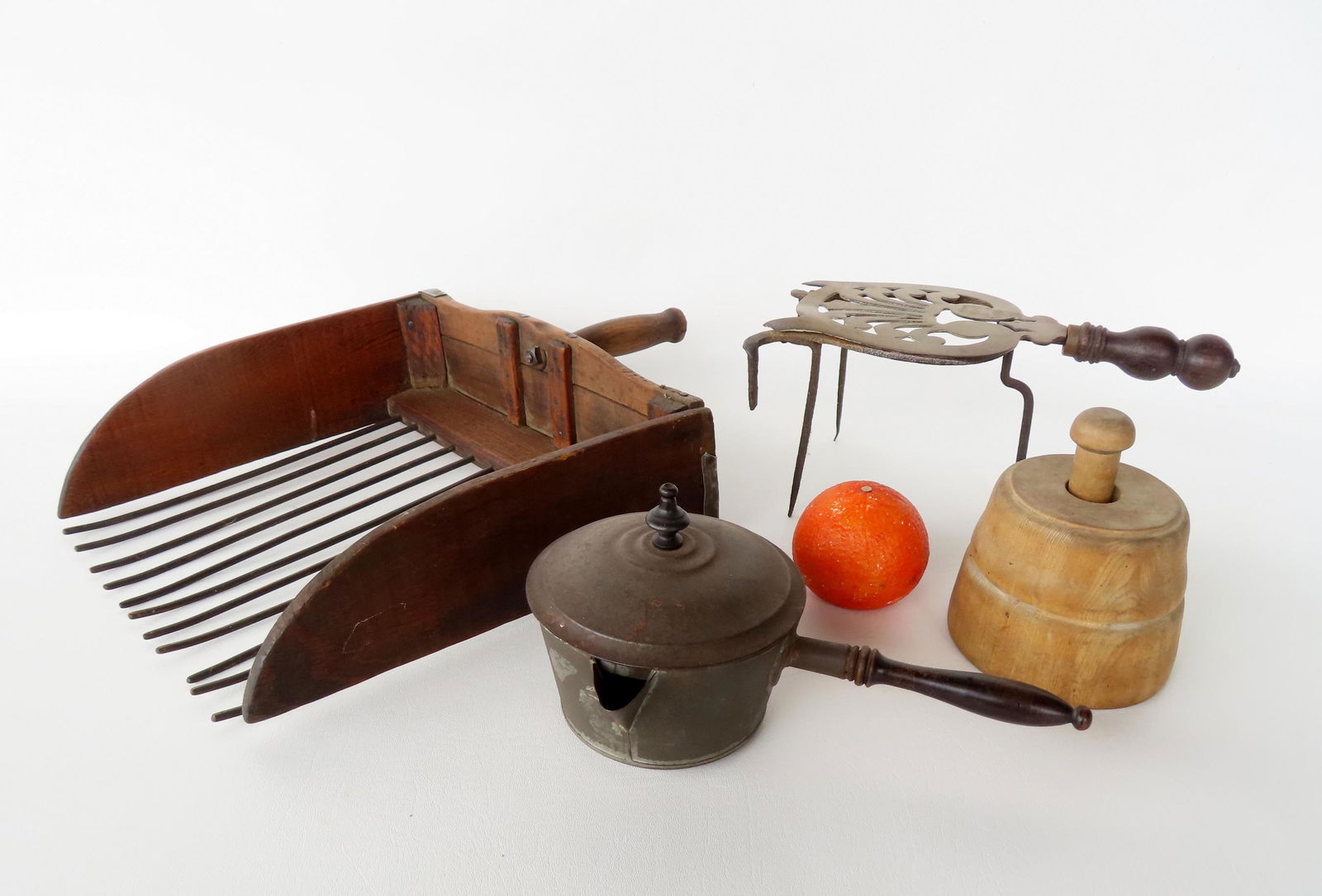 Grouping of 4 country collectibles, 19th century, including: The largest, a cranberry scoop (1 of 4)