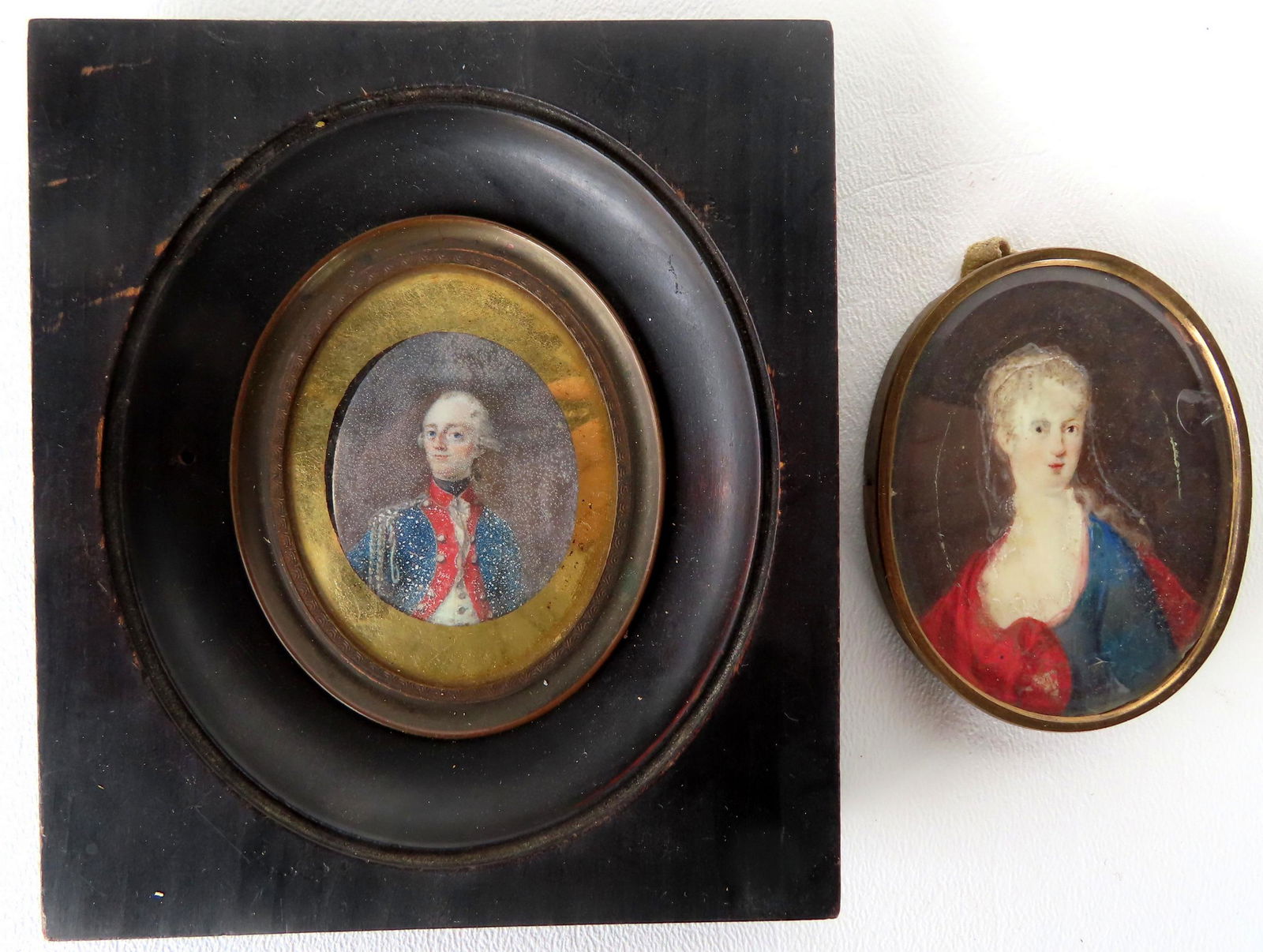 Two miniature portraits, including an 18th century French officer in red and blue uniform - total (1 of 7)