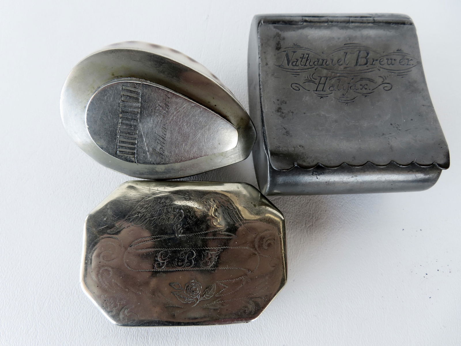 Three early snuff boxes. The largest in pewter, engraved on lid "Nathaniel Brewer / Halifax" - small (1 of 12)