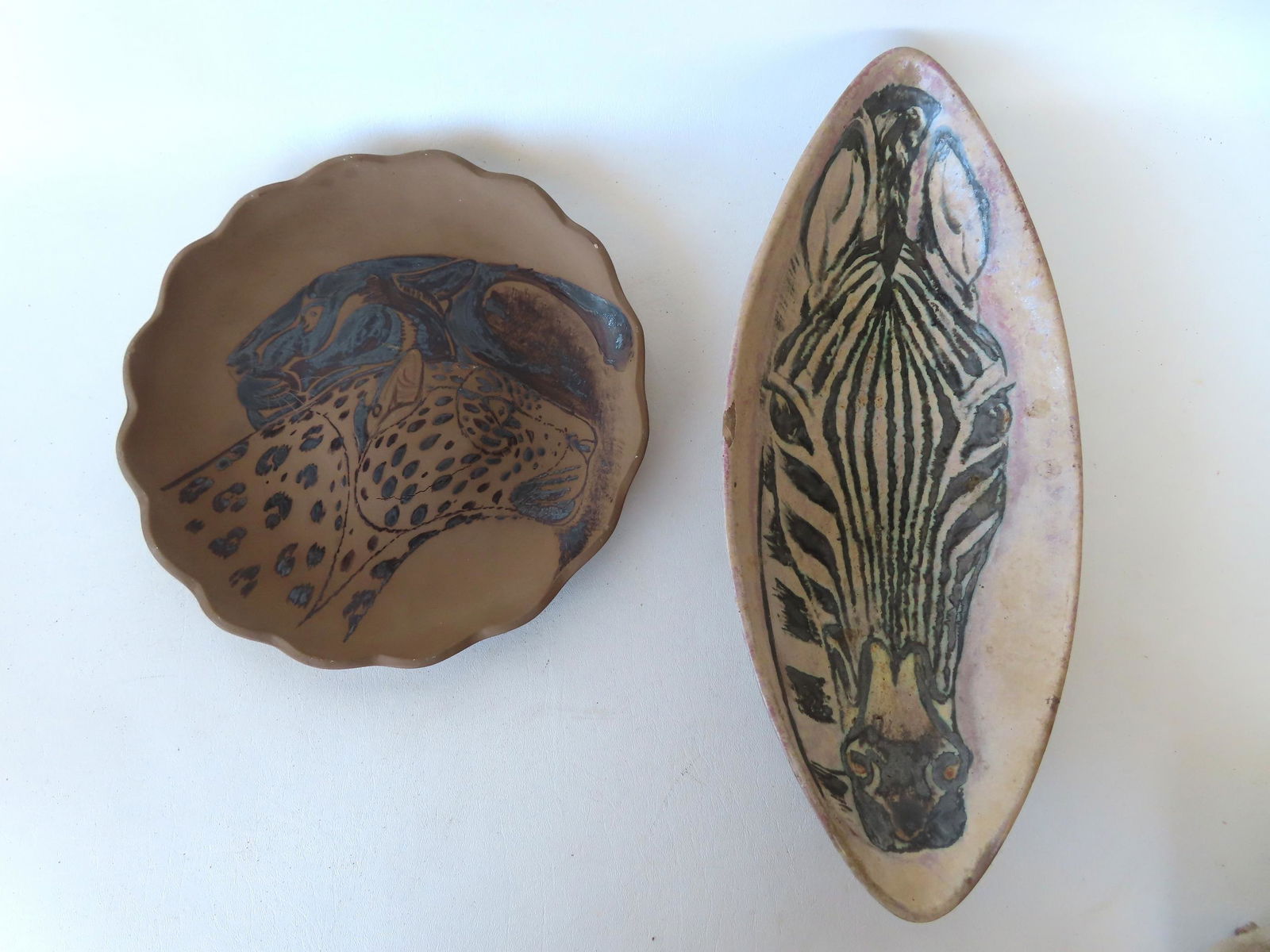 Walter Addison, New York, 1914-1982. Two wild animal hand painted terra cotta serving dishes/bowls. (1 of 6)