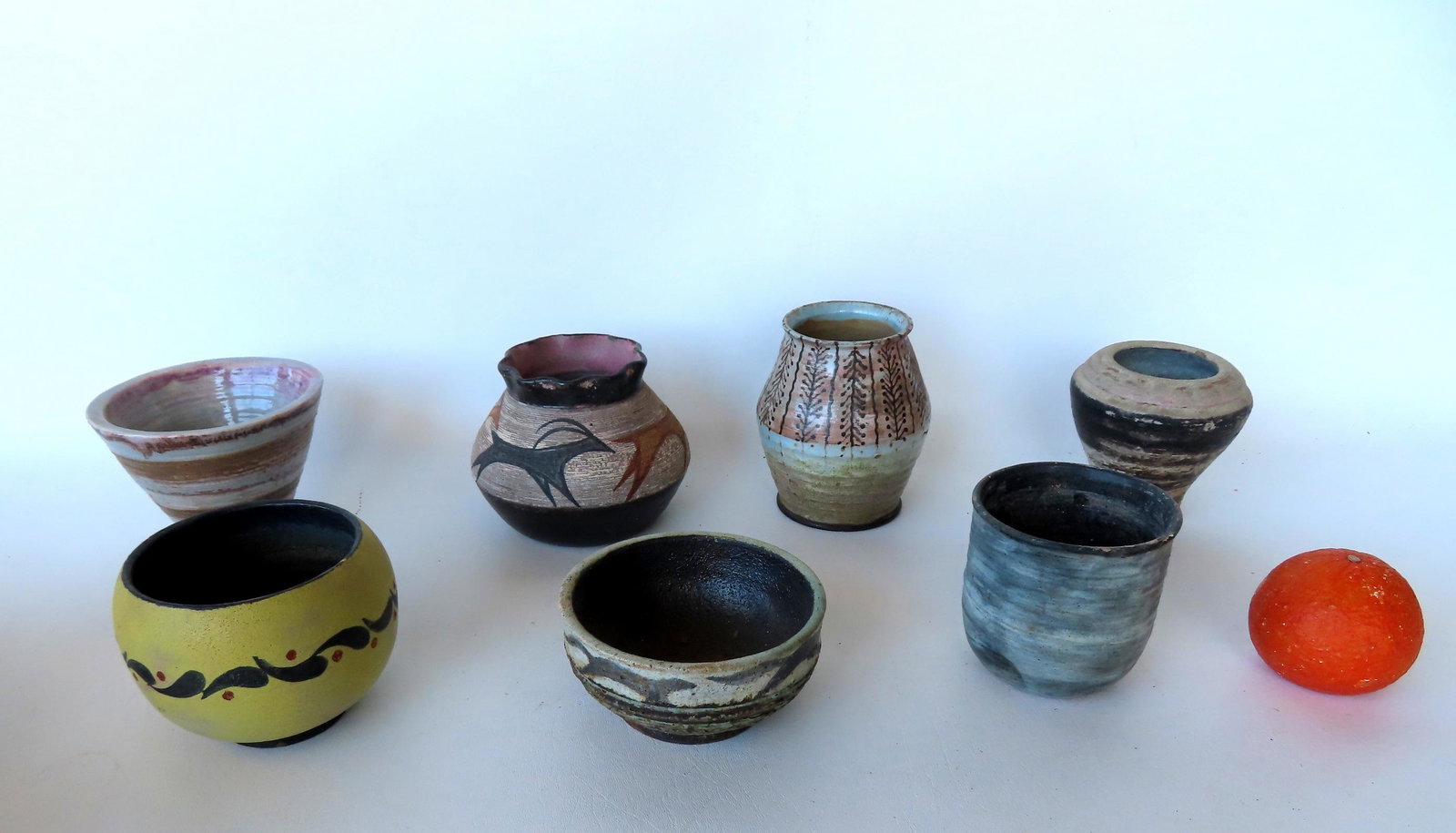 Walter Addison, New York, 1914-1982. Grouping of 7 Mid Century Modern hand painted terra cotta bowls (1 of 14)