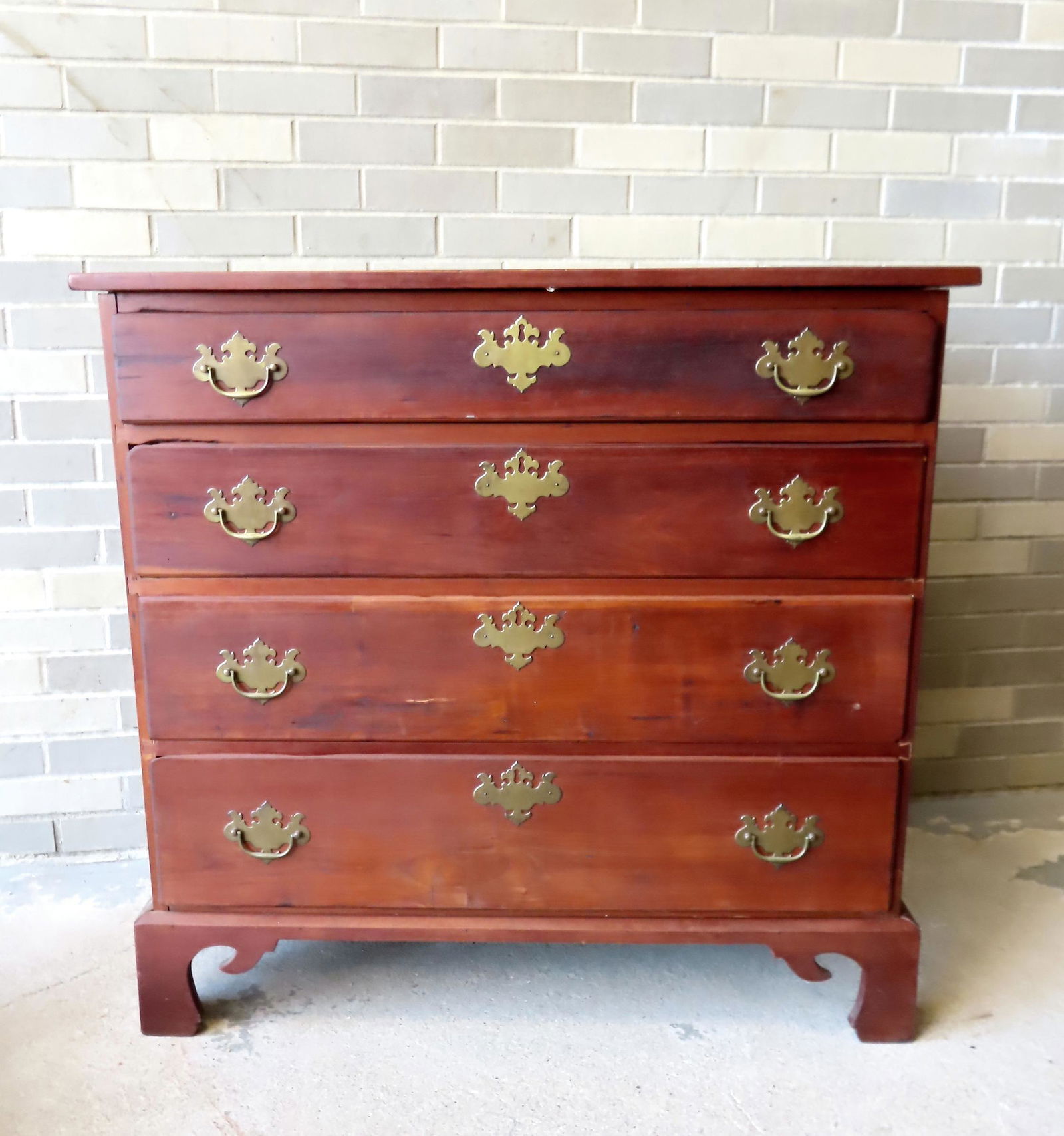 Chippendale cherry chest of drawers having 4 graduated drawers with beaded edges (1 of 15)