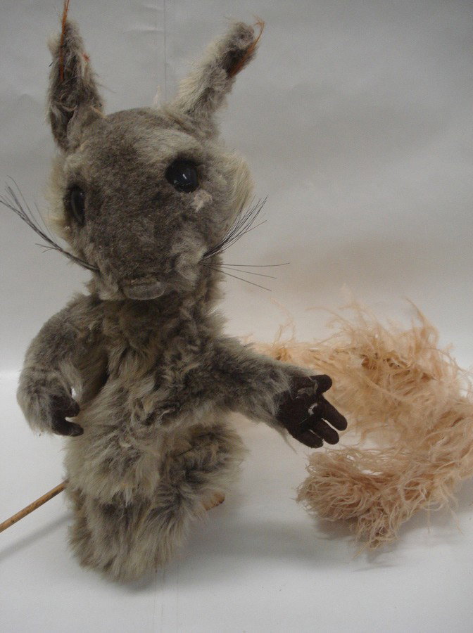 Two squirrel hand puppets & 3 squirrel stage anima: Two squirrel hand puppets & 3 squirrel stage animals.